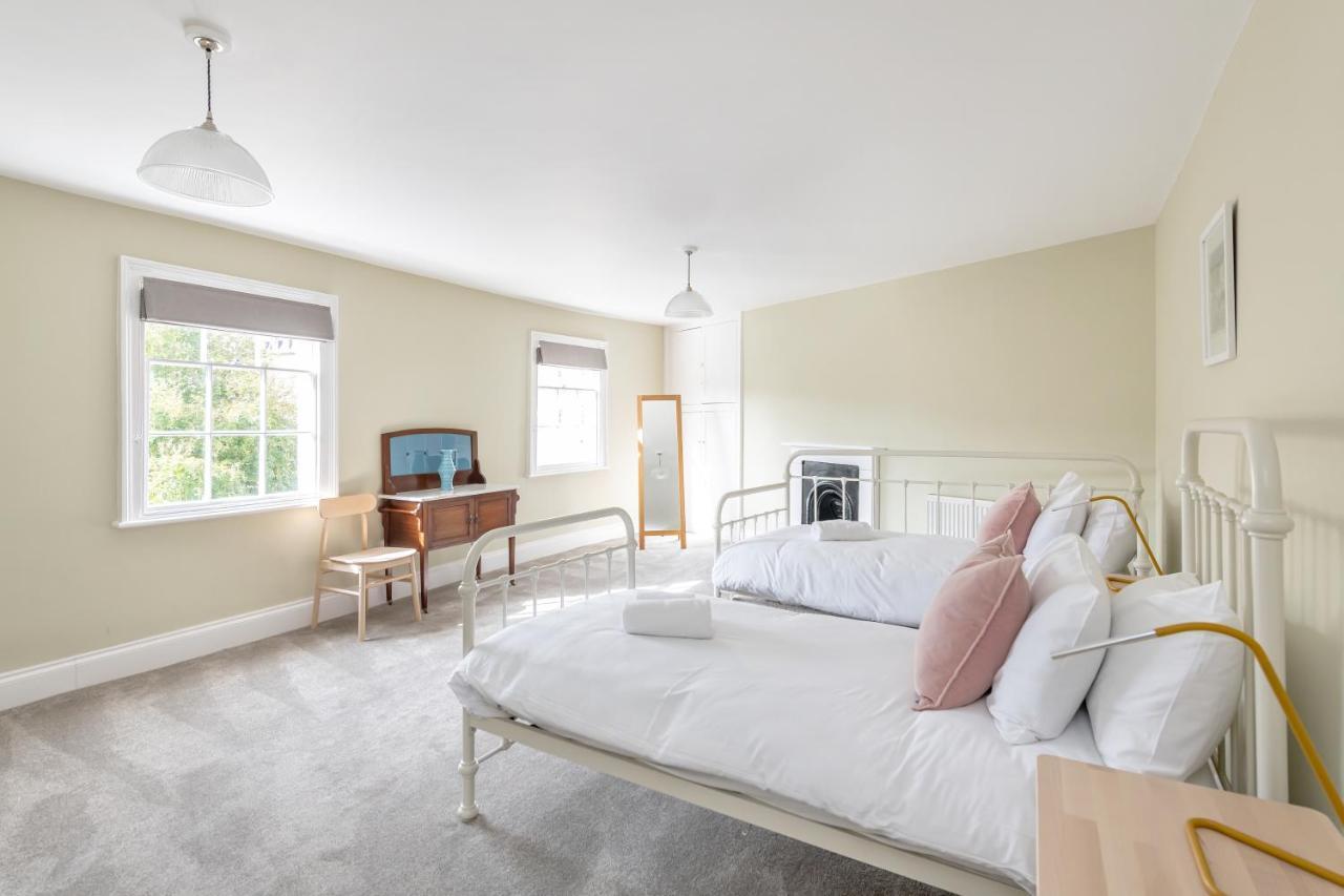 Spacious Maisonette With Parking - 10 Mins Walk From Bath Abbey - 2 Bed & 2 바스 외부 사진