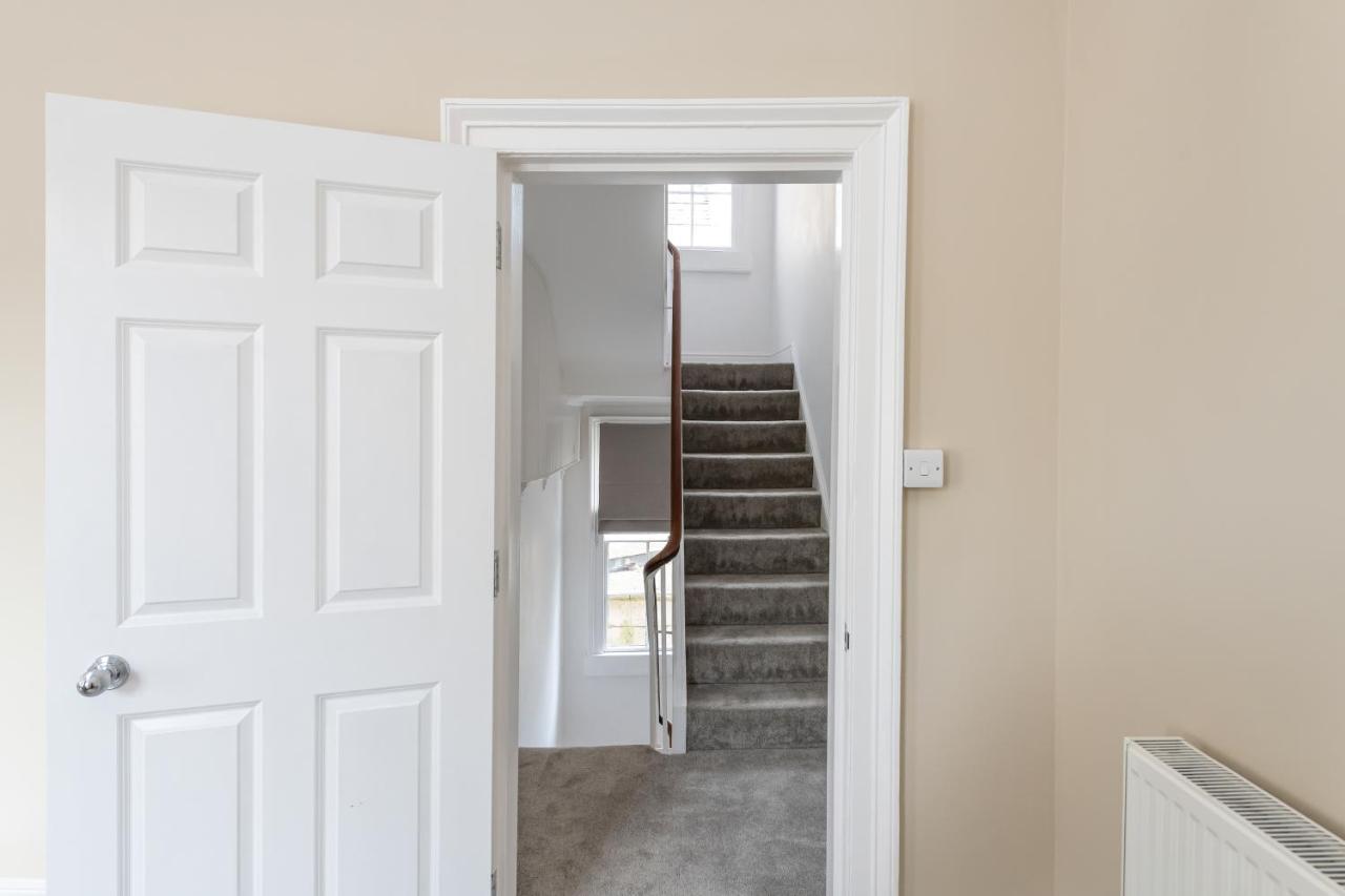 Spacious Maisonette With Parking - 10 Mins Walk From Bath Abbey - 2 Bed & 2 바스 외부 사진