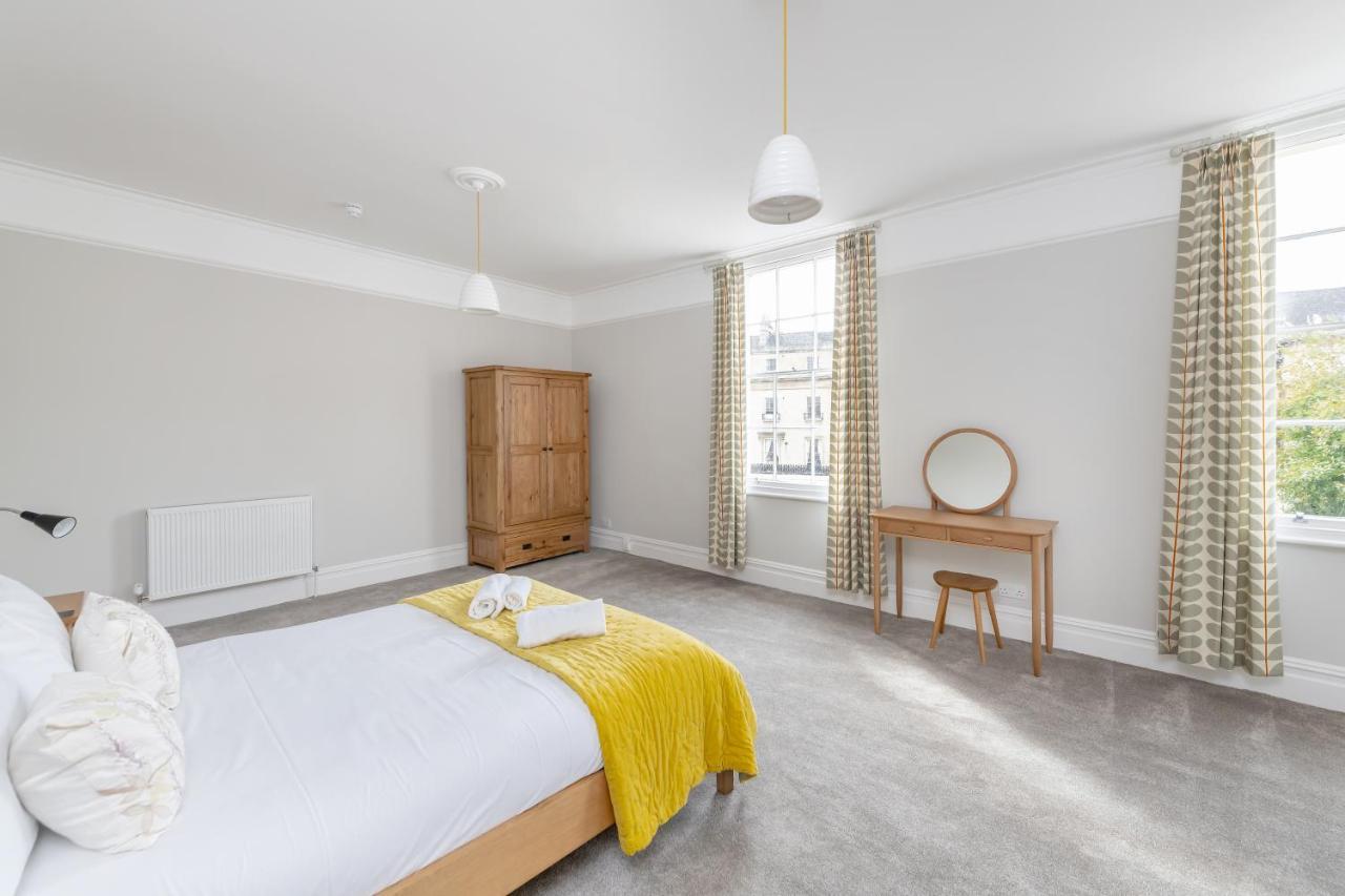 Spacious Maisonette With Parking - 10 Mins Walk From Bath Abbey - 2 Bed & 2 바스 외부 사진